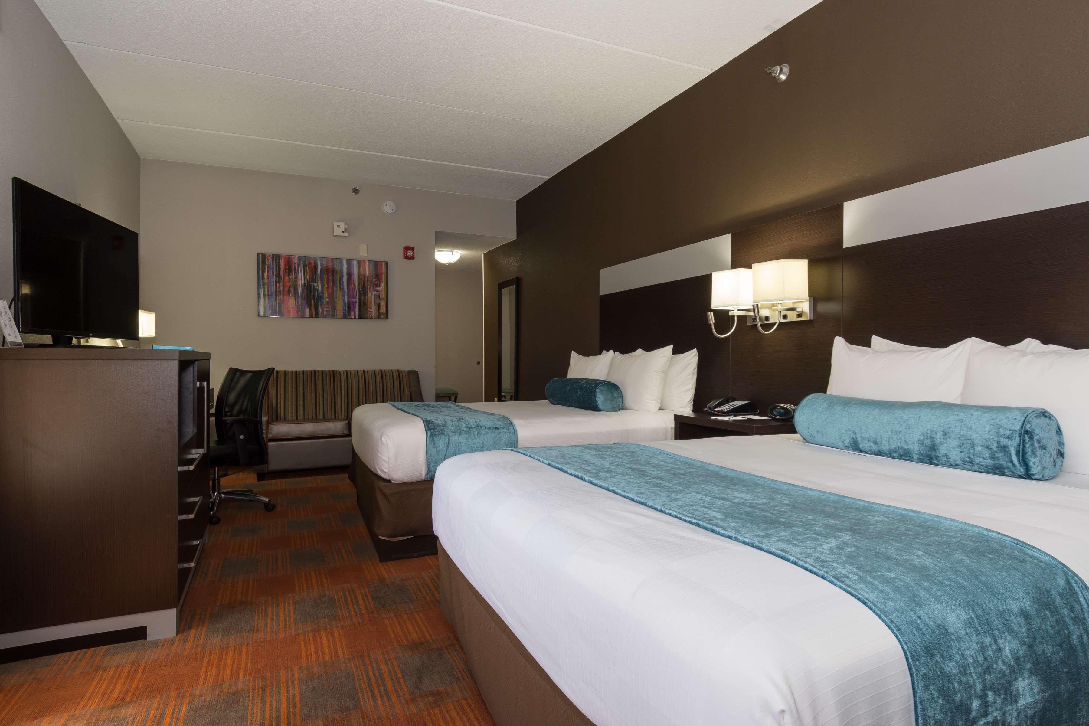 Best Western Plus Pineville-Charlotte South Exterior photo