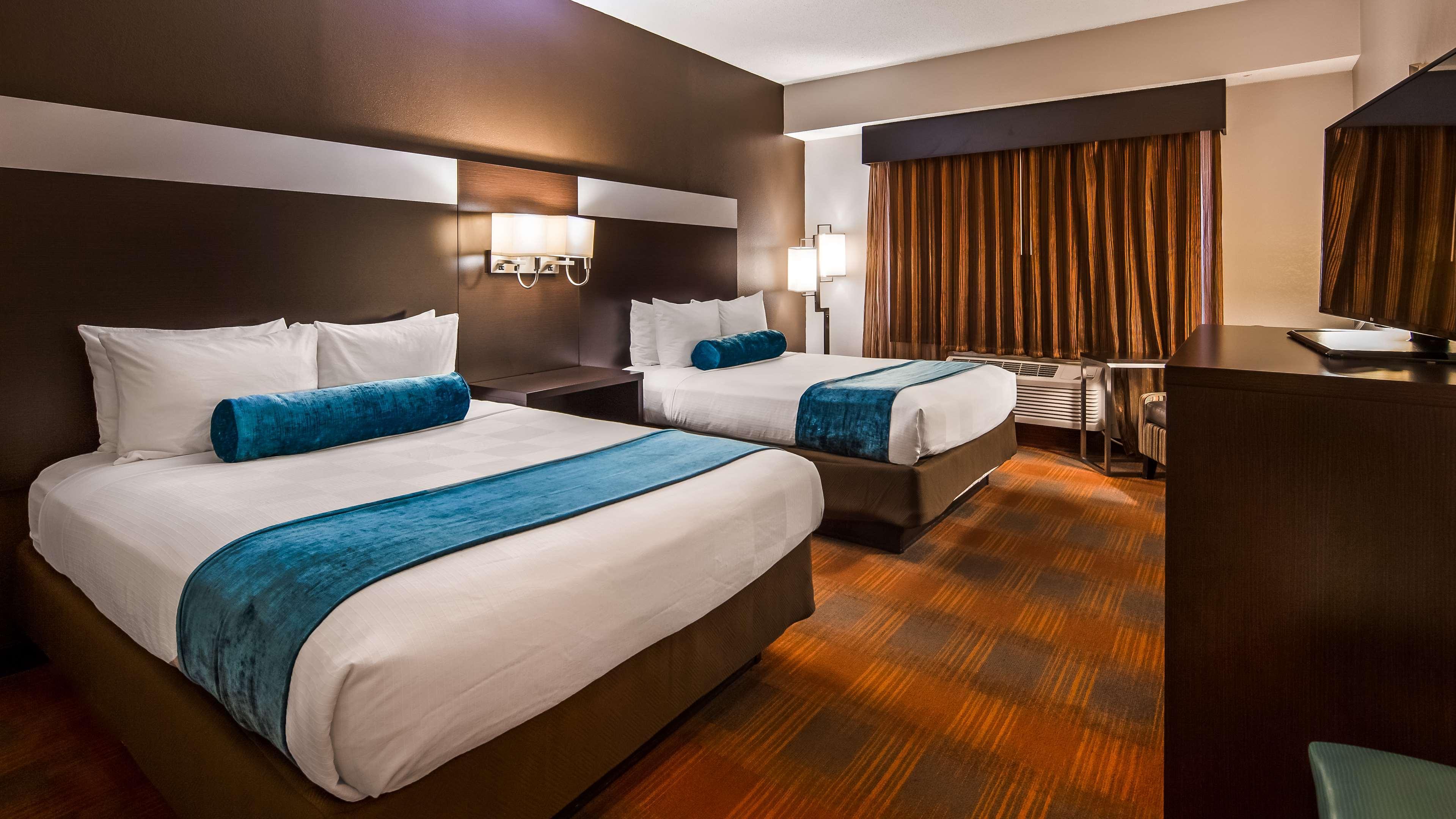 Best Western Plus Pineville-Charlotte South Exterior photo
