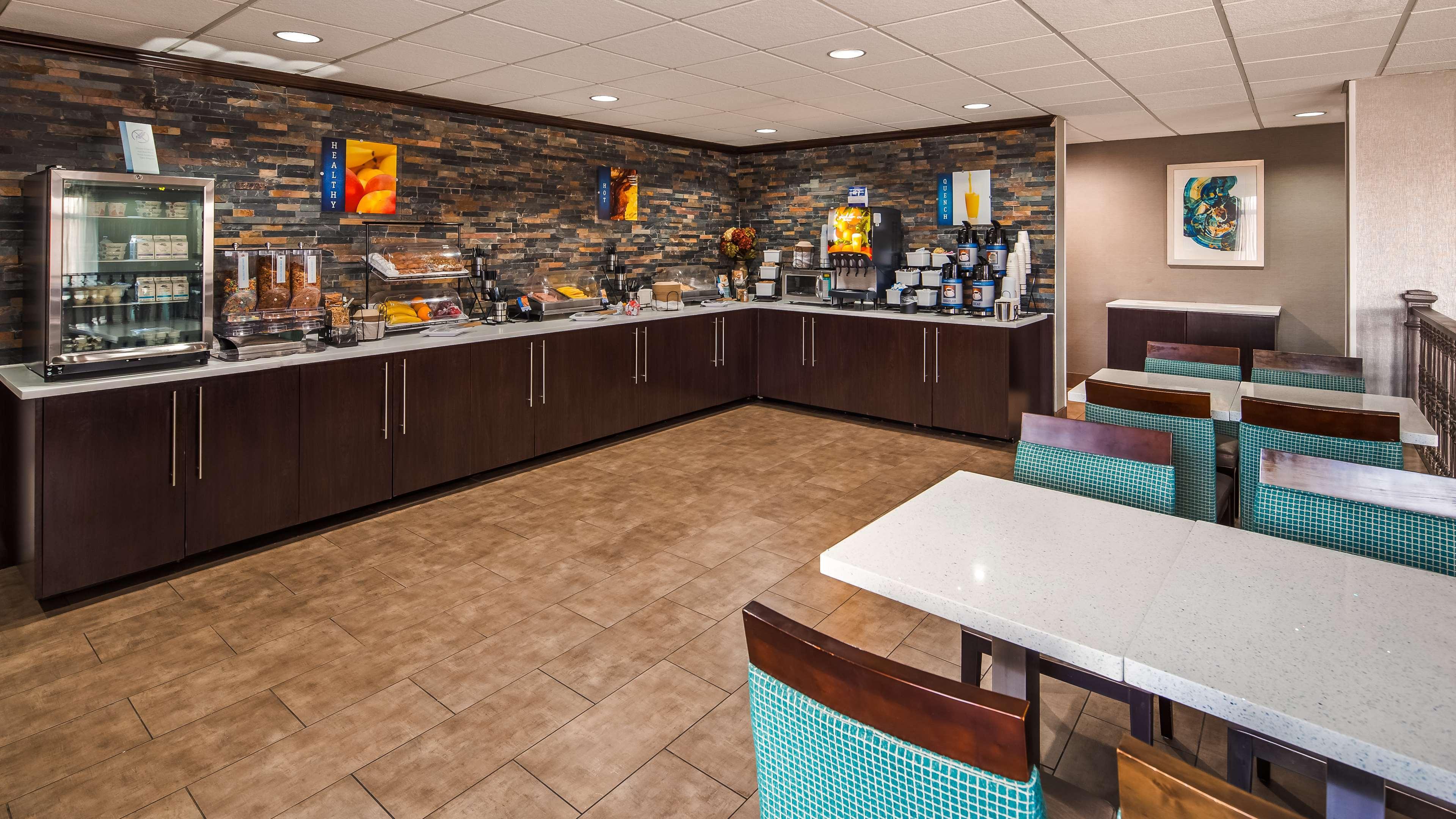 Best Western Plus Pineville-Charlotte South Exterior photo