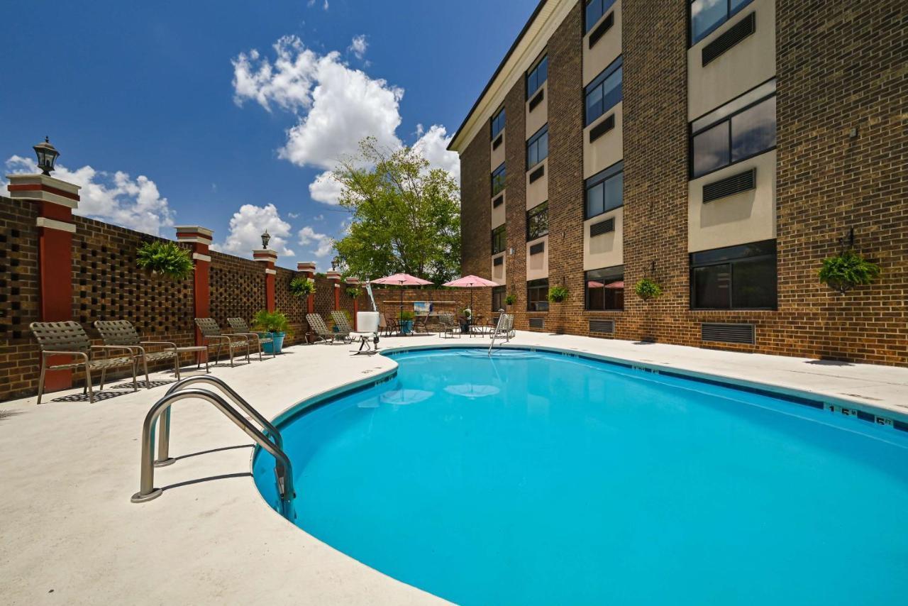 Best Western Plus Pineville-Charlotte South Exterior photo